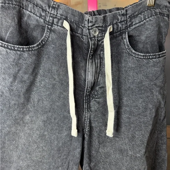 Gap Mid Rise Pull-On SuperLight Baggy Jeans size small 🤍 - Picture 3 of 7